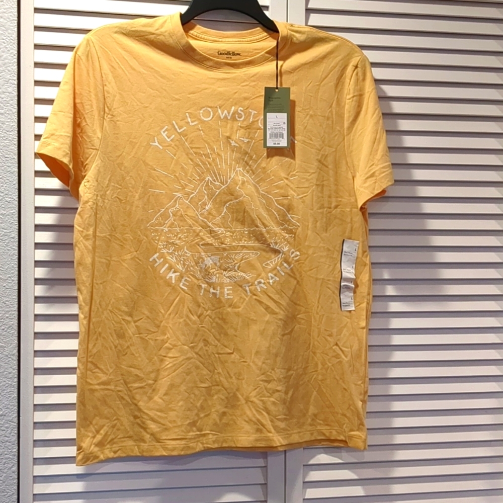 Goodiellow & Co Short Sleeve Standard fit T Shirt Size L